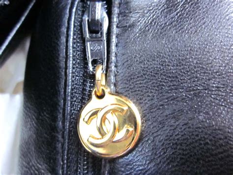 ep zipper chanel